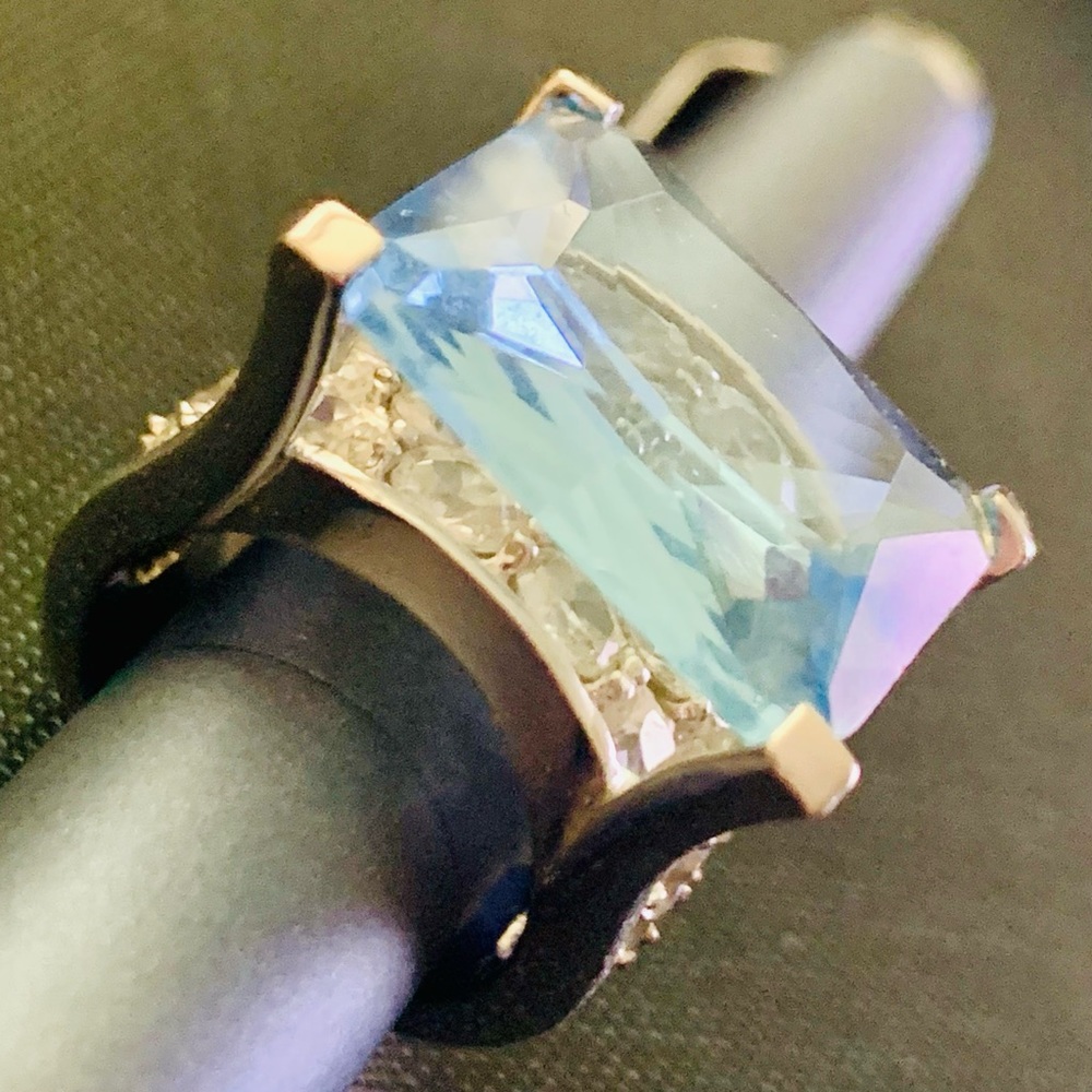 SWAROVSKI AQUAMARINE AND CRYSTAL RHINESTONES COCKTAIL RING SZ US 4.5 - Picture 10 of 12